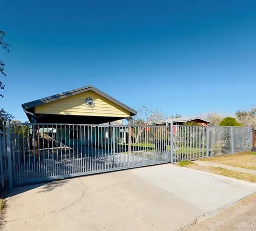 $175,000 | 138 Valle Vista Drive, Edcouch, TX 78538