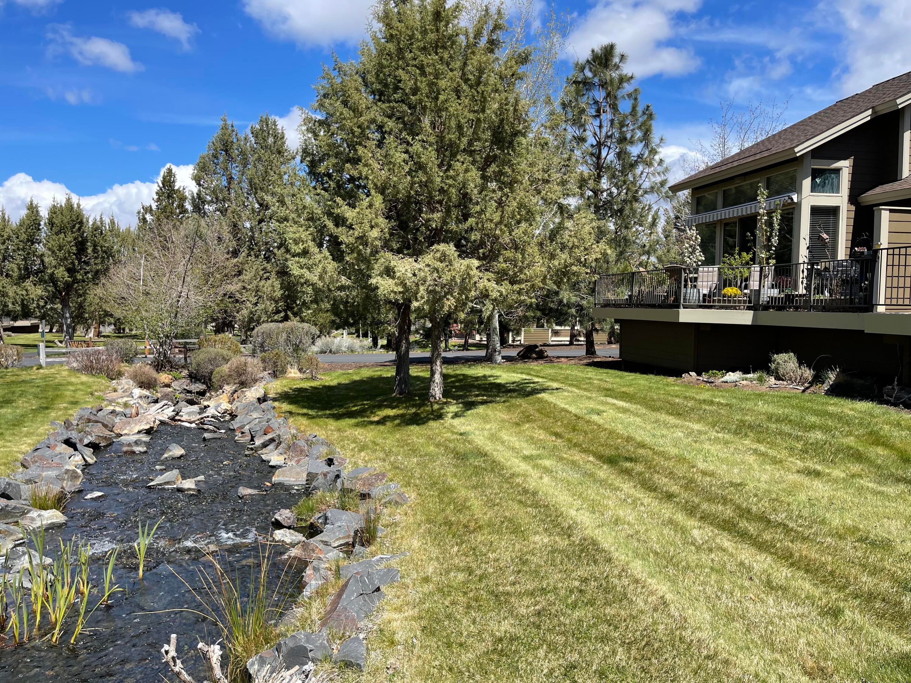 1286 Highland View Loop Redmond, OR 97756 - Photo 32 of 36 Creek to Deck