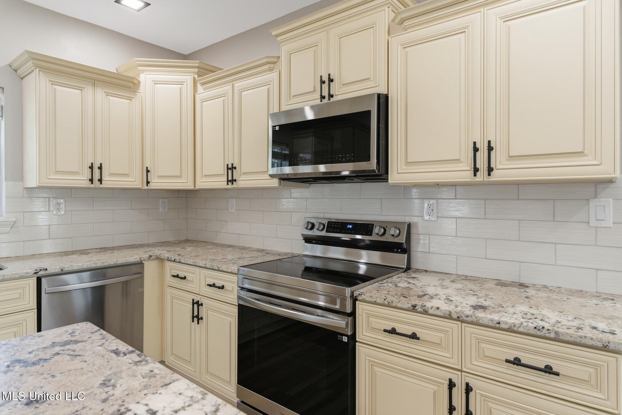 596 Cole Road Hattiesburg, MS 39402 - Photo 16 of 43 DSC08163