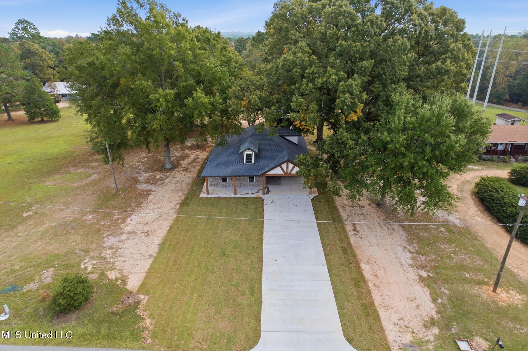 596 Cole Road Hattiesburg, MS 39402 - Photo 3 of 43 DJI_0068