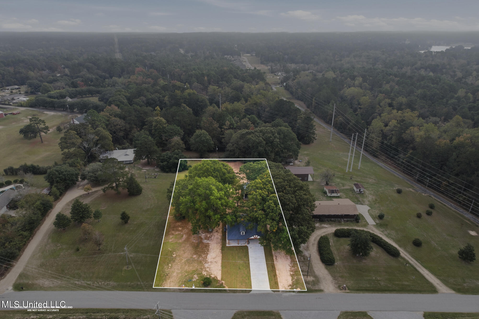 596 Cole Road Hattiesburg, MS 39402 - Photo 4 of 43 DJI_0065e