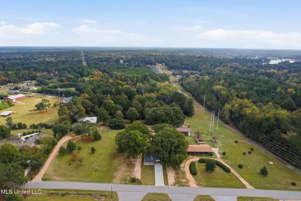 $379,900 | 596 Cole Road, Hattiesburg, MS 39402
