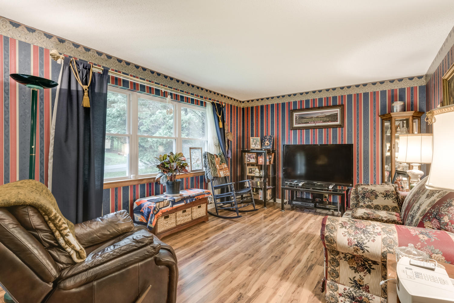 351 Gravitt Road Chickamauga, GA 30707 - Photo 8 of 22 Large Living Room