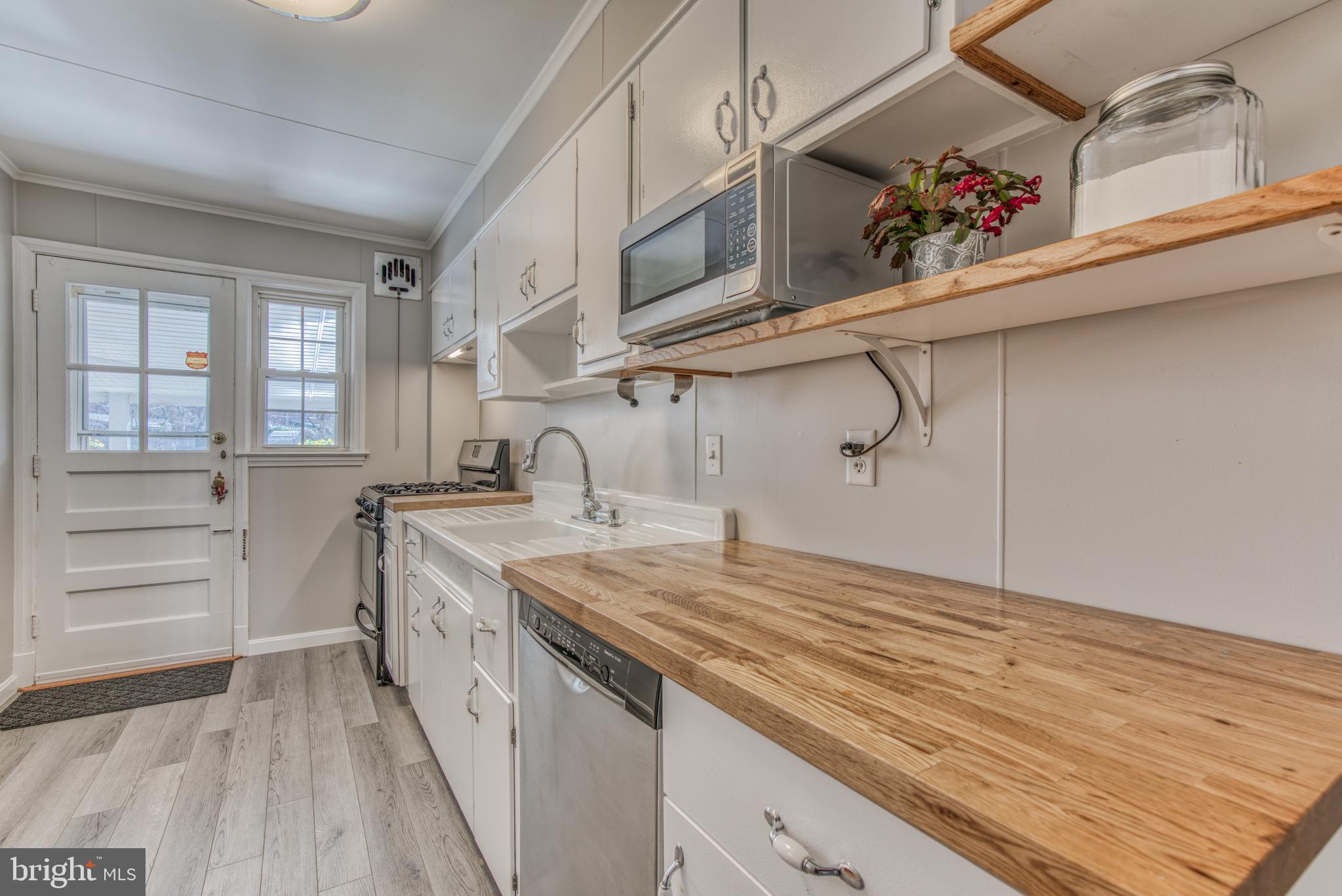1647 Aberdeen Road Baltimore, MD 21286 - Photo 12 of 49 Gallery Image 12