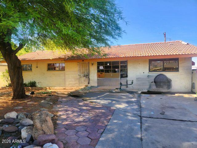 718 East Carter Road Phoenix, AZ 85042 - Photo 1 of 1 front photo