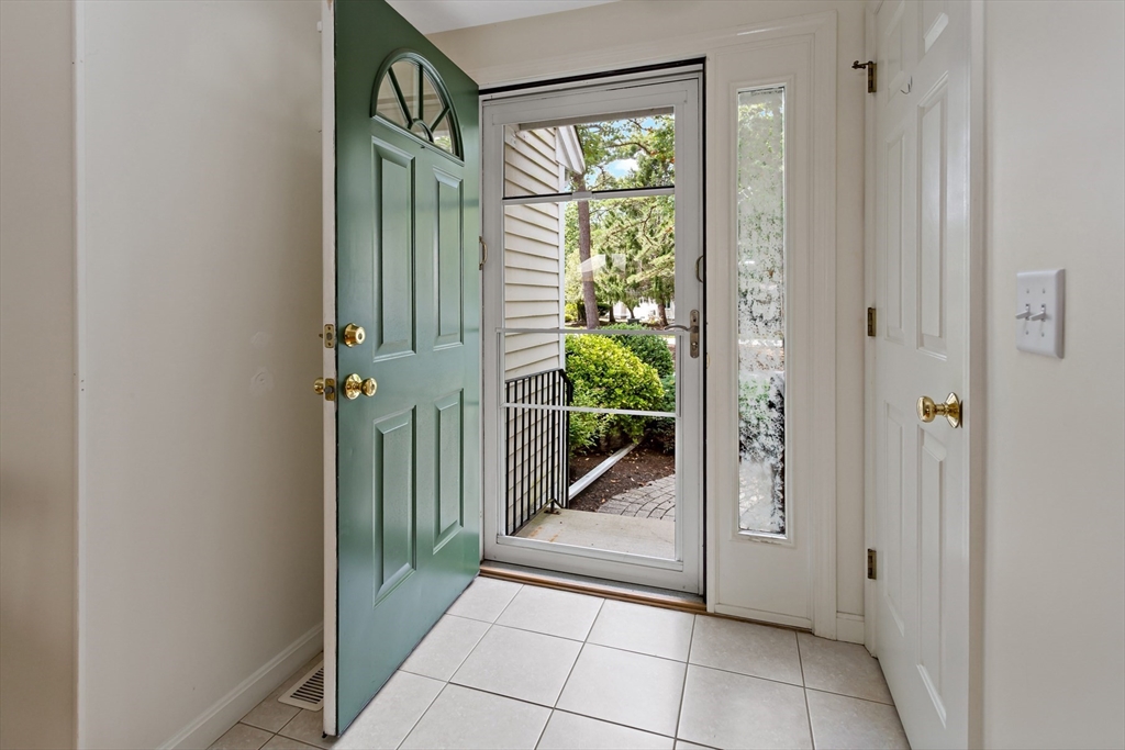 5 Friendship Court, Unit 89 Mashpee, MA 02649 - Photo 2 of 15