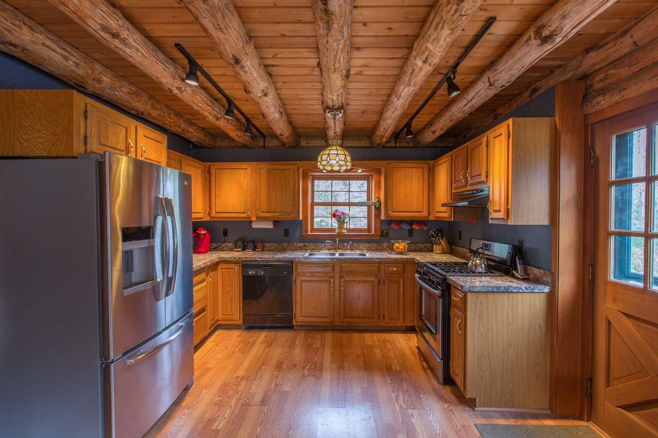 71 Pulpit Rock Road Chester, NH 03036 - Photo 2 of 32