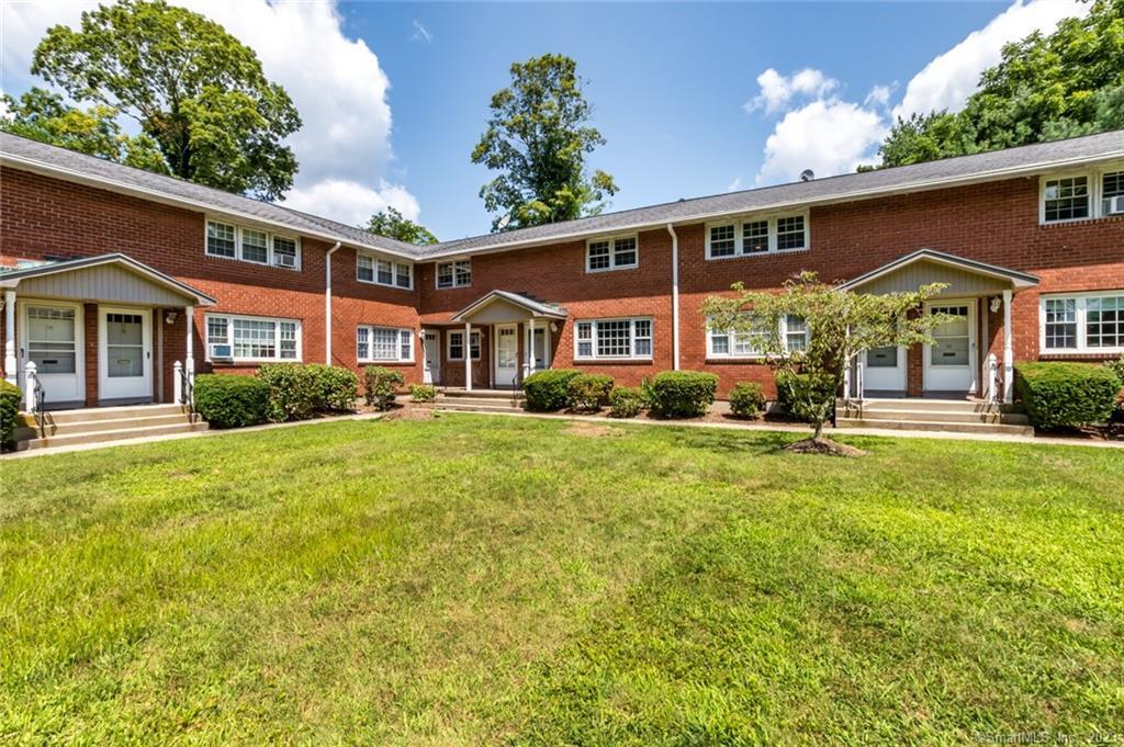 135 East Main Street, Unit 13 Clinton, CT 06413 - Photo 1 of 1 Gallery Image 1