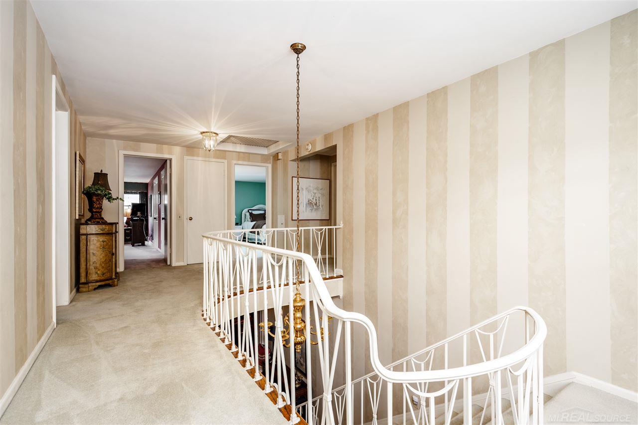 521 Renaud Road Grosse Pointe, MI 48236 - Photo 44 of 89 50035421-43.JPG