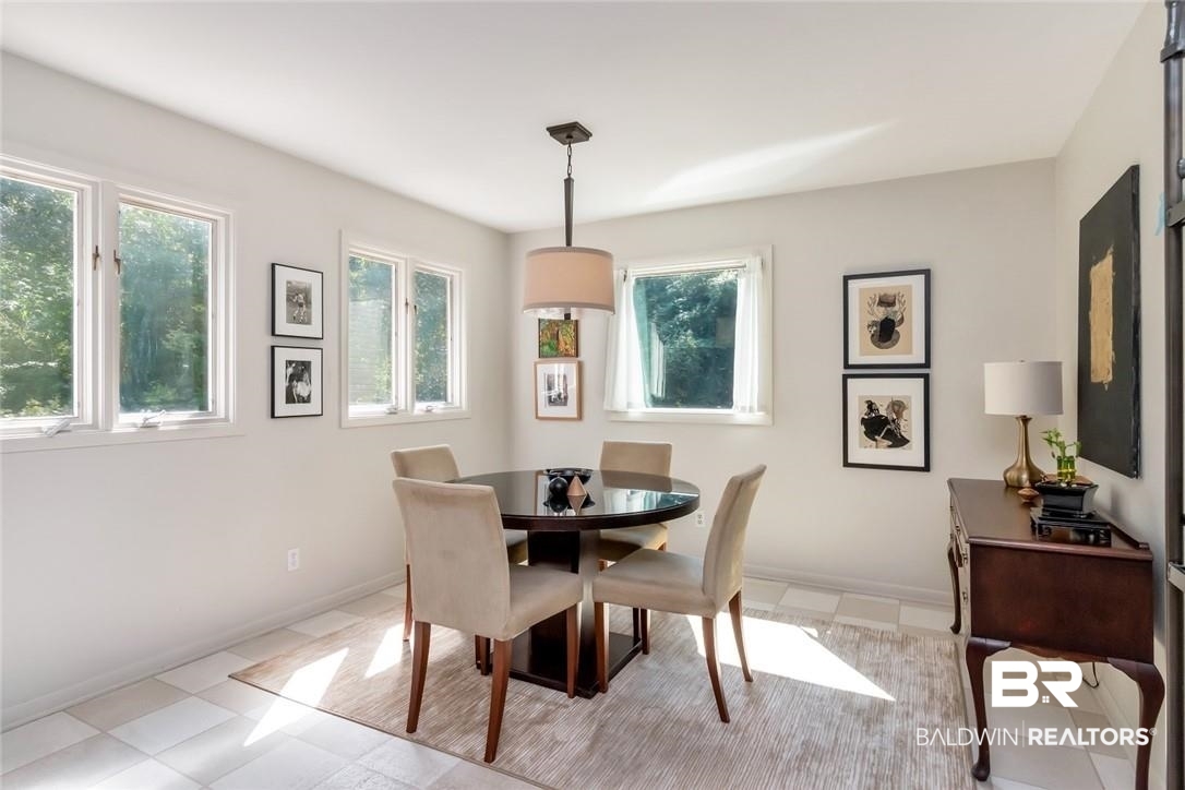 305 Fern Hill Court Mobile, AL 36608 - Photo 19 of 53 View of dining area