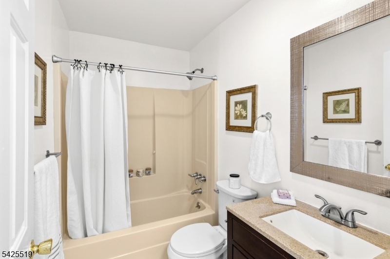 22 Orchard Street Summit, NJ 07901 - Photo 12 of 23