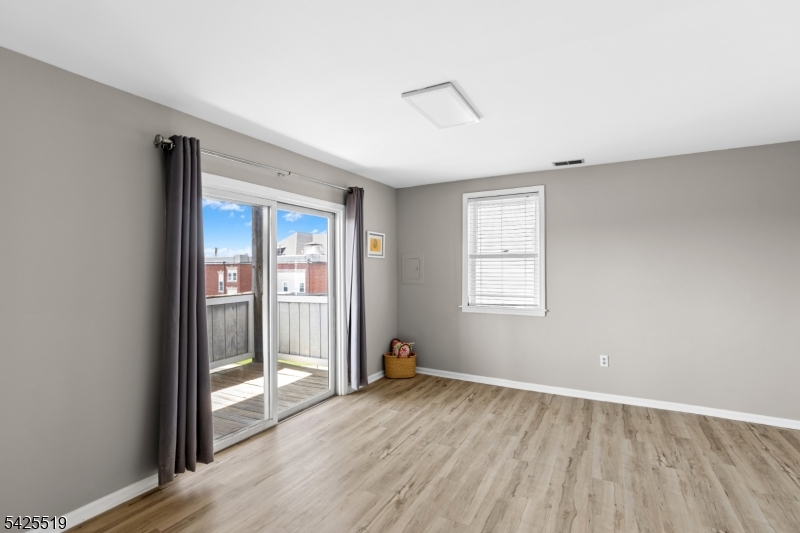 22 Orchard Street Summit, NJ 07901 - Photo 17 of 23