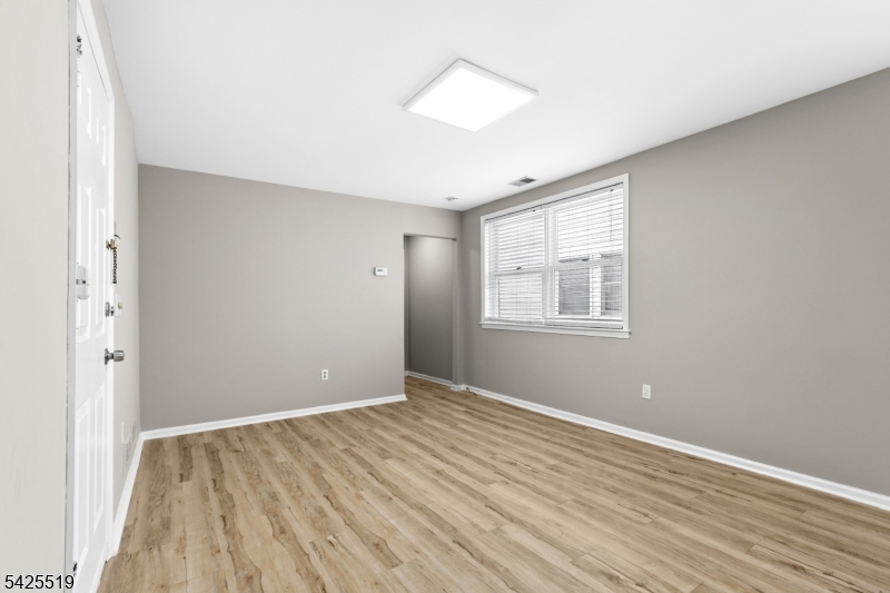 22 Orchard Street Summit, NJ 07901 - Photo 5 of 23