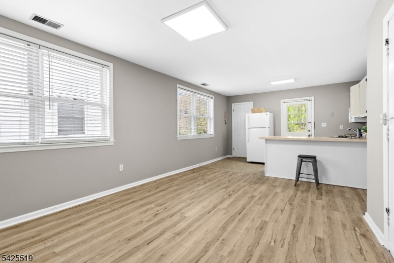 22 Orchard Street Summit, NJ 07901 - Photo 6 of 23