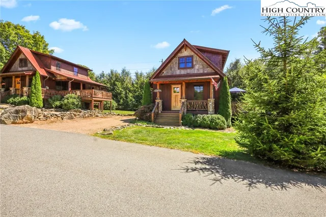 $672,500 | 52 Eagle Cottage Lane, Unit 8, Banner Elk, NC 28604