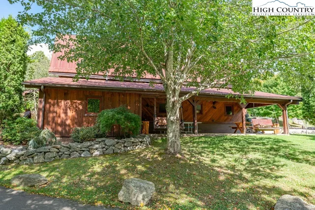 $672,500 | 52 Eagle Cottage Lane, Unit 8, Banner Elk, NC 28604