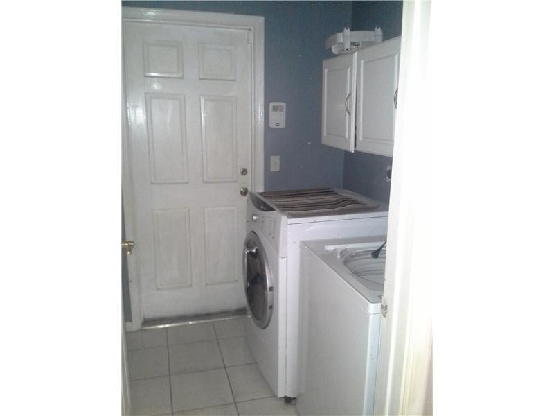 10861 Haydn Drive Boca Raton, FL 33498 - Photo 8 of 9 Laundry Room