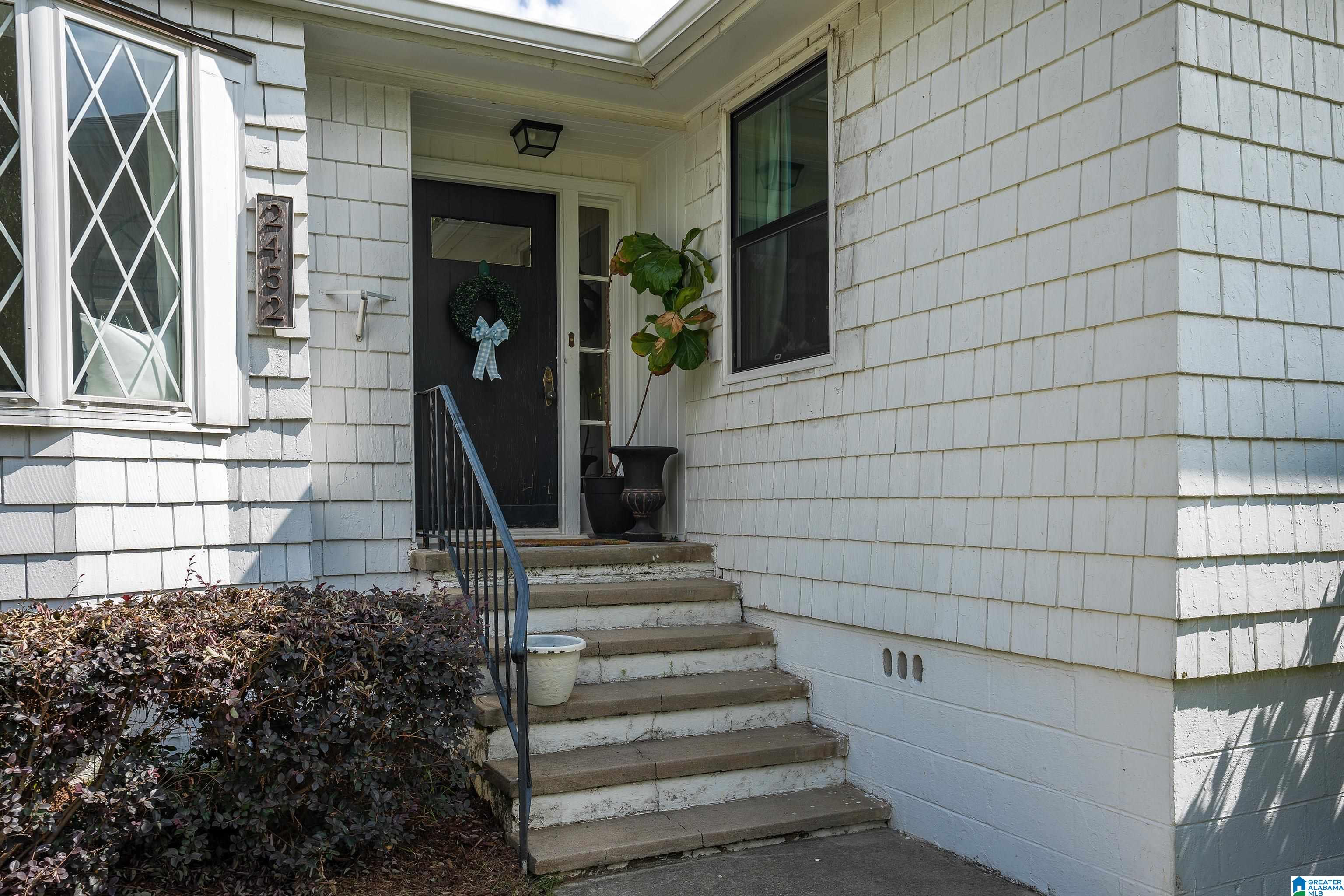 2452 Shades Crest Road Birmingham, AL 35216 - Photo 6 of 47
