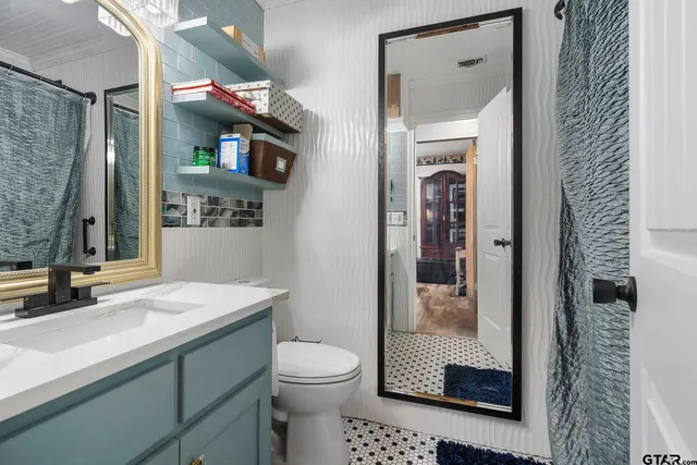 $239,900 | 488 Omaha Drive, Omaha, TX 75571