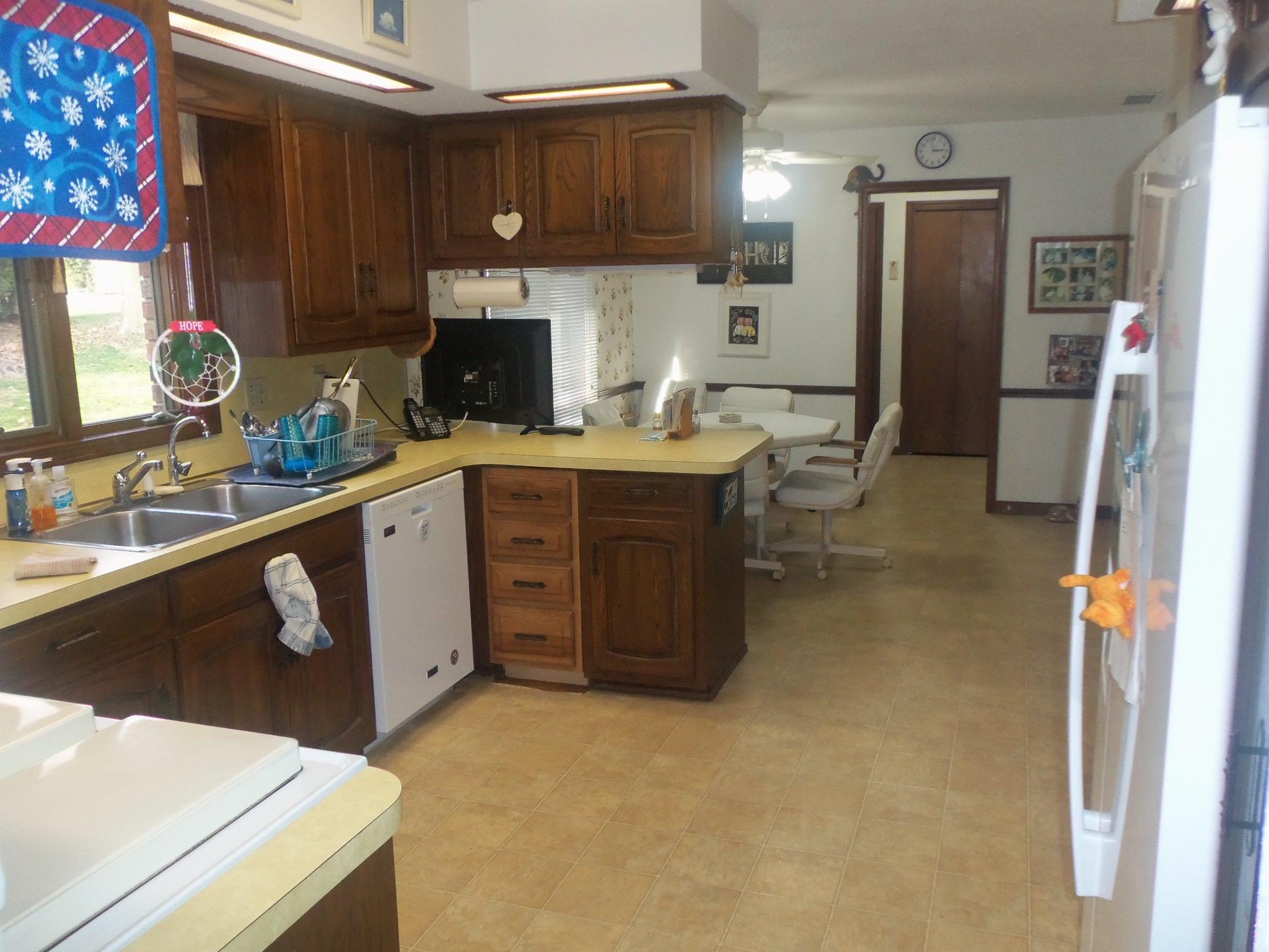 1792 Riverview Road Peru, IN 46970 - Photo 16 of 29