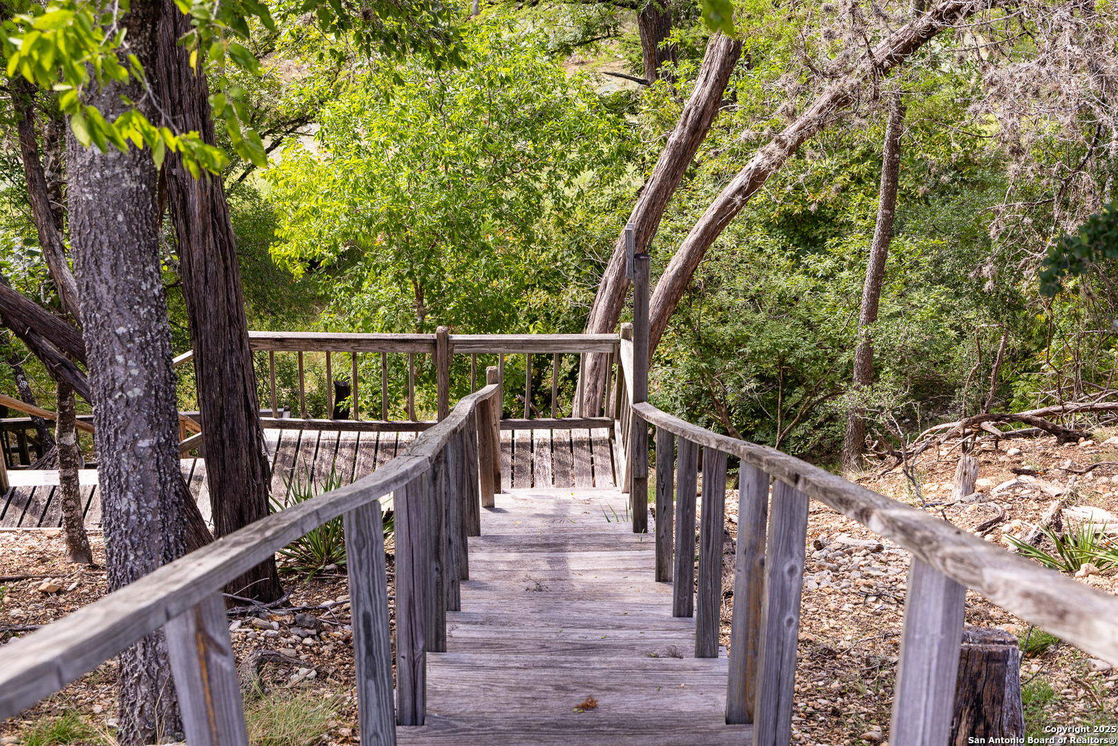 667 Medina Bend Road Medina, TX 78055 - Photo 22 of 40 a view of balcony and deck