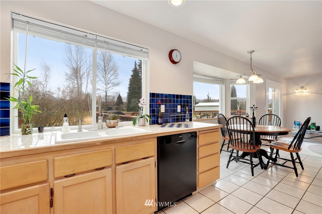 200 Gardner Road Burlington, WA 98233 - Photo 10 of 31 Gallery Image 10