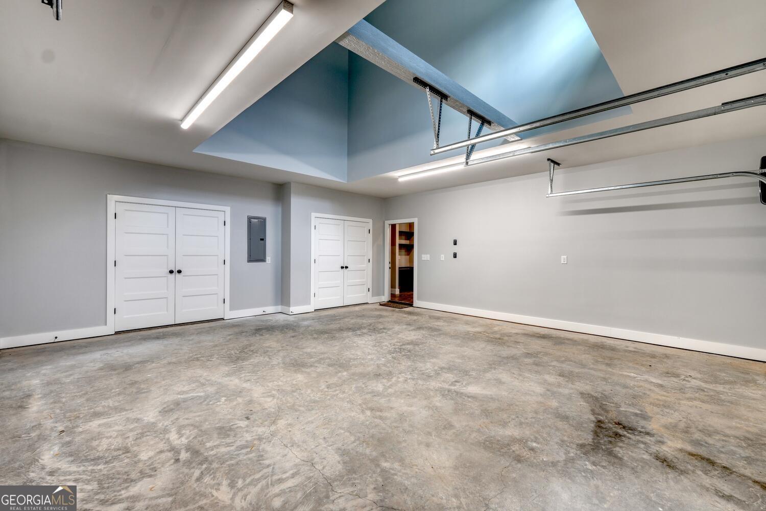 98 Brett Way, Unit F Hiawassee, GA 30546 - Photo 31 of 40 a view of an empty room