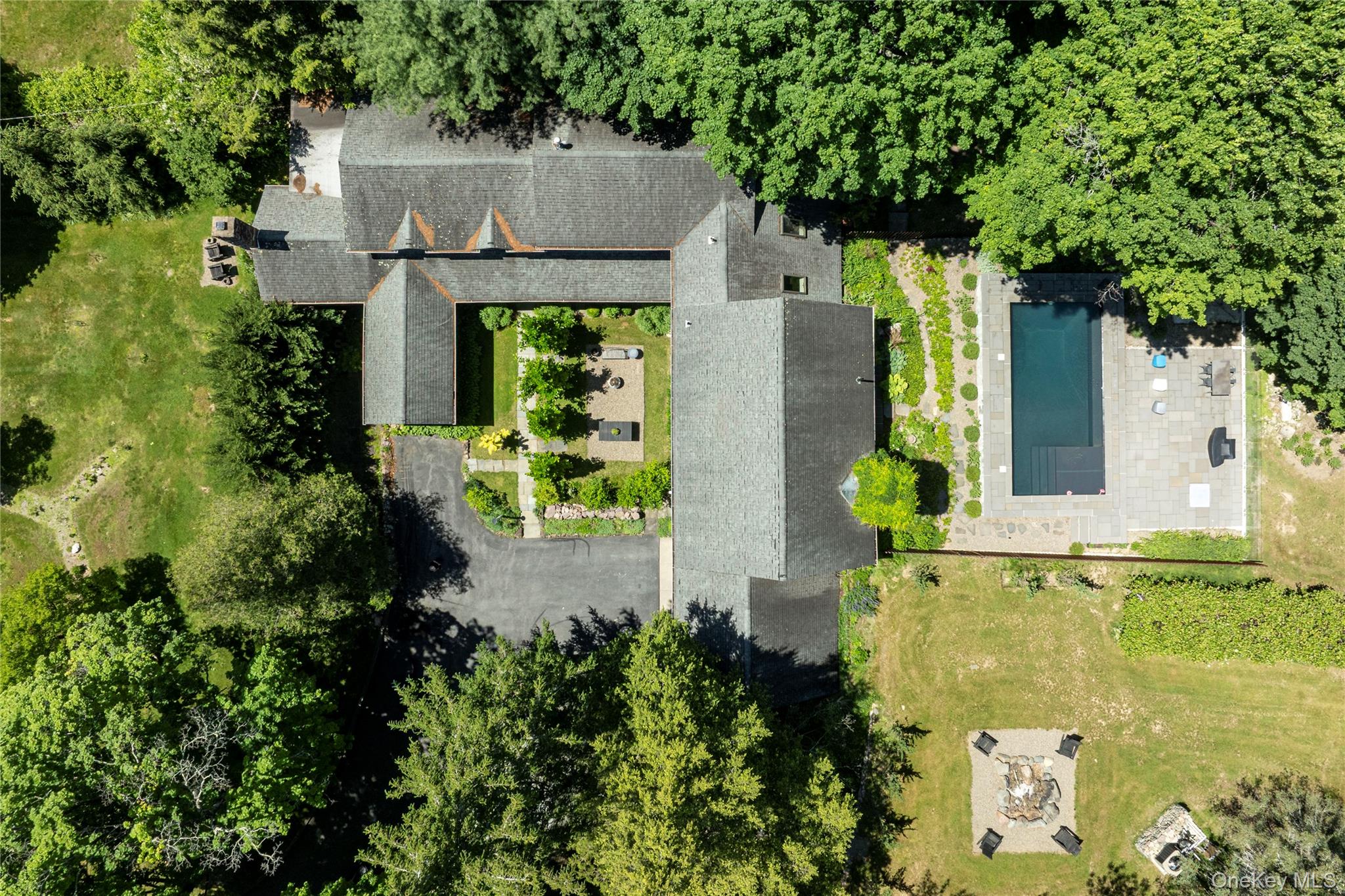 147 Smith Clove Road Central Valley, NY 10917 - Photo 6 of 50