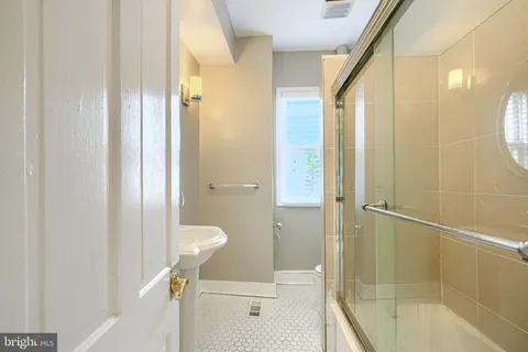 $290,000 | 306 Penn Street, Baltimore, MD 21230