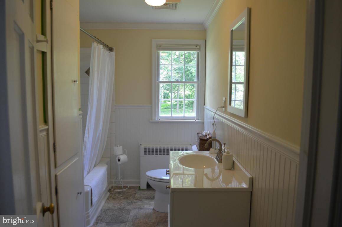 1443 Eden Road Lancaster, PA 17601 - Photo 22 of 27