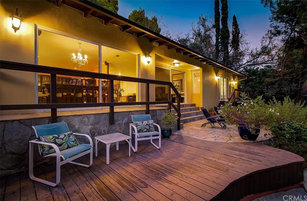 1980 El Arbolita Drive Glendale, CA 91208 - Photo 42 of 43 a outdoor space with furniture