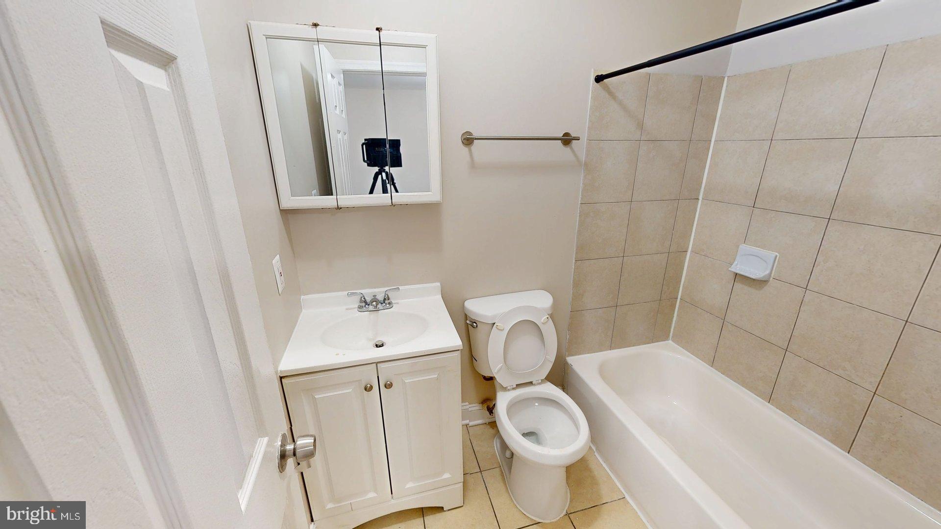 1211 18th Place Northeast Washington, DC 20002 - Photo 8 of 27 Unit #2 3bds 1ba