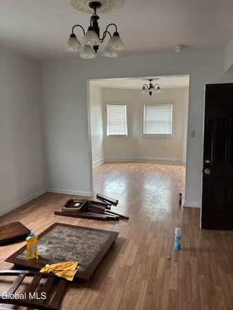 $1,500 | 1633 Carrie Street, Unit 2, Schenectady, NY 12308