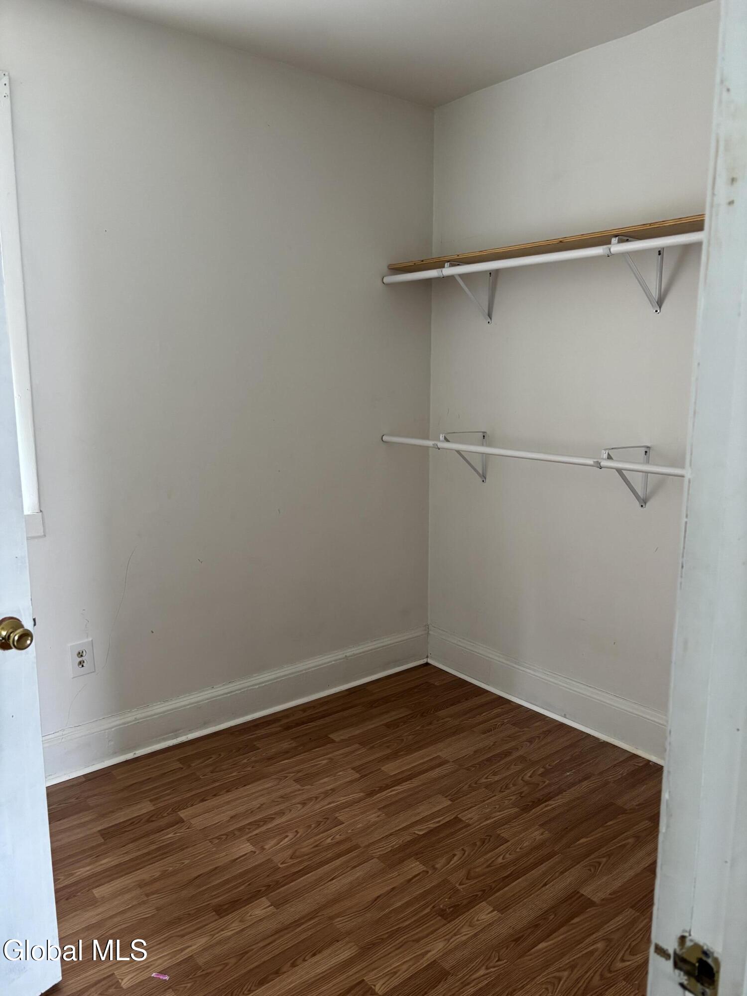 1633 Carrie Street, Unit 2 Schenectady, NY 12308 - Photo 7 of 10 IMG_6093