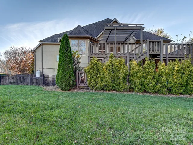 $899,000 | 7 Round Robin Lane, Mills River, NC 28759