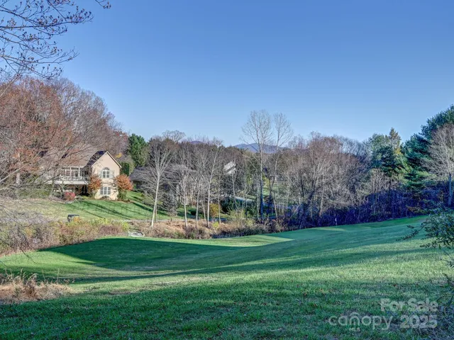 $899,000 | 7 Round Robin Lane, Mills River, NC 28759