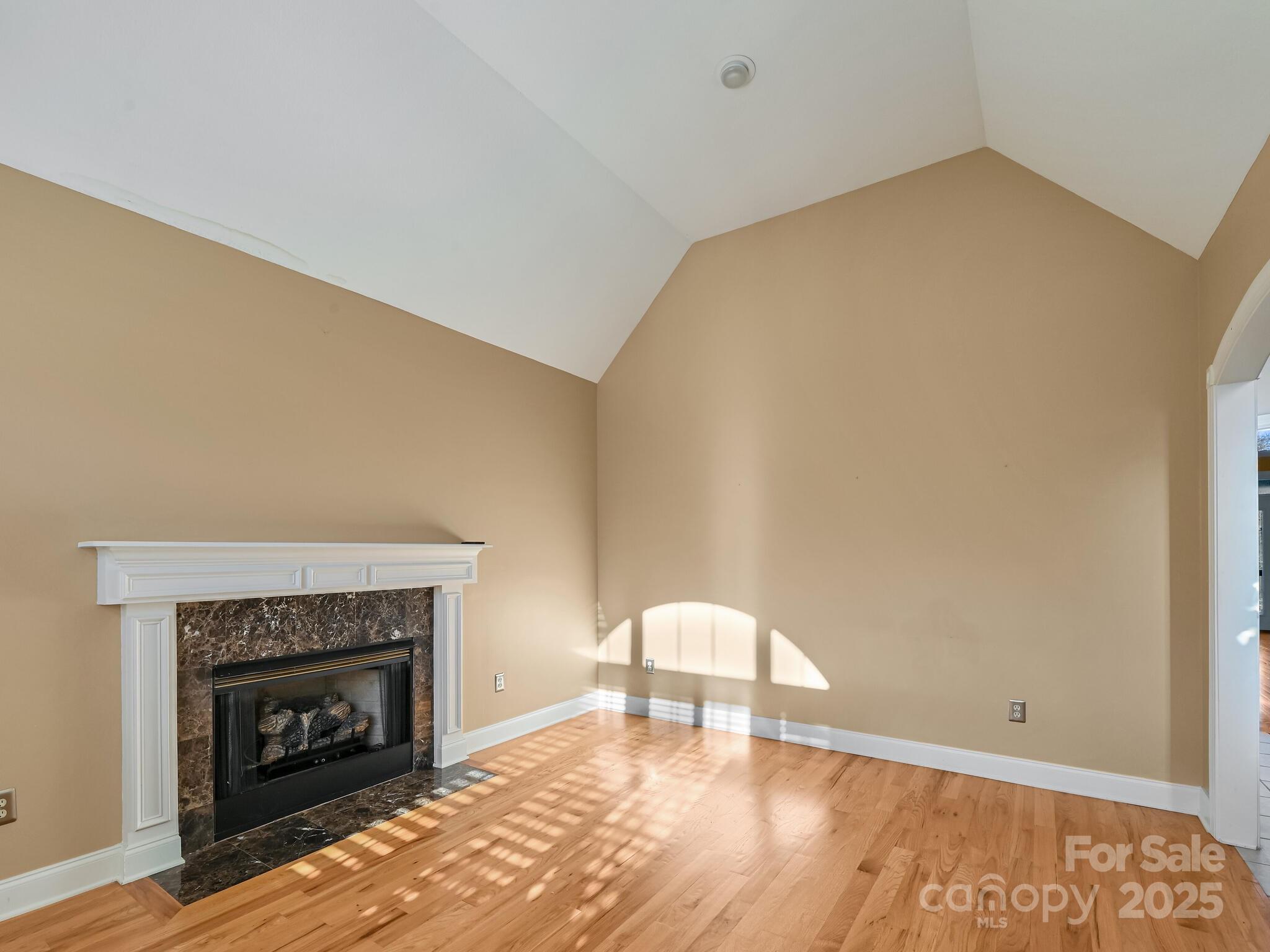 7 Round Robin Lane Mills River, NC 28759 - Photo 4 of 36