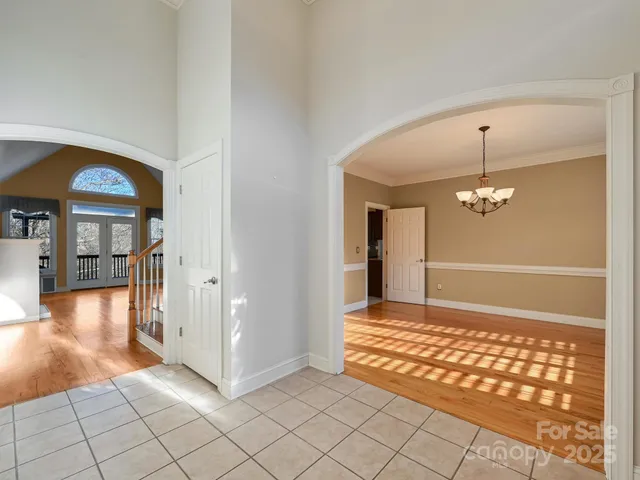 $899,000 | 7 Round Robin Lane, Mills River, NC 28759