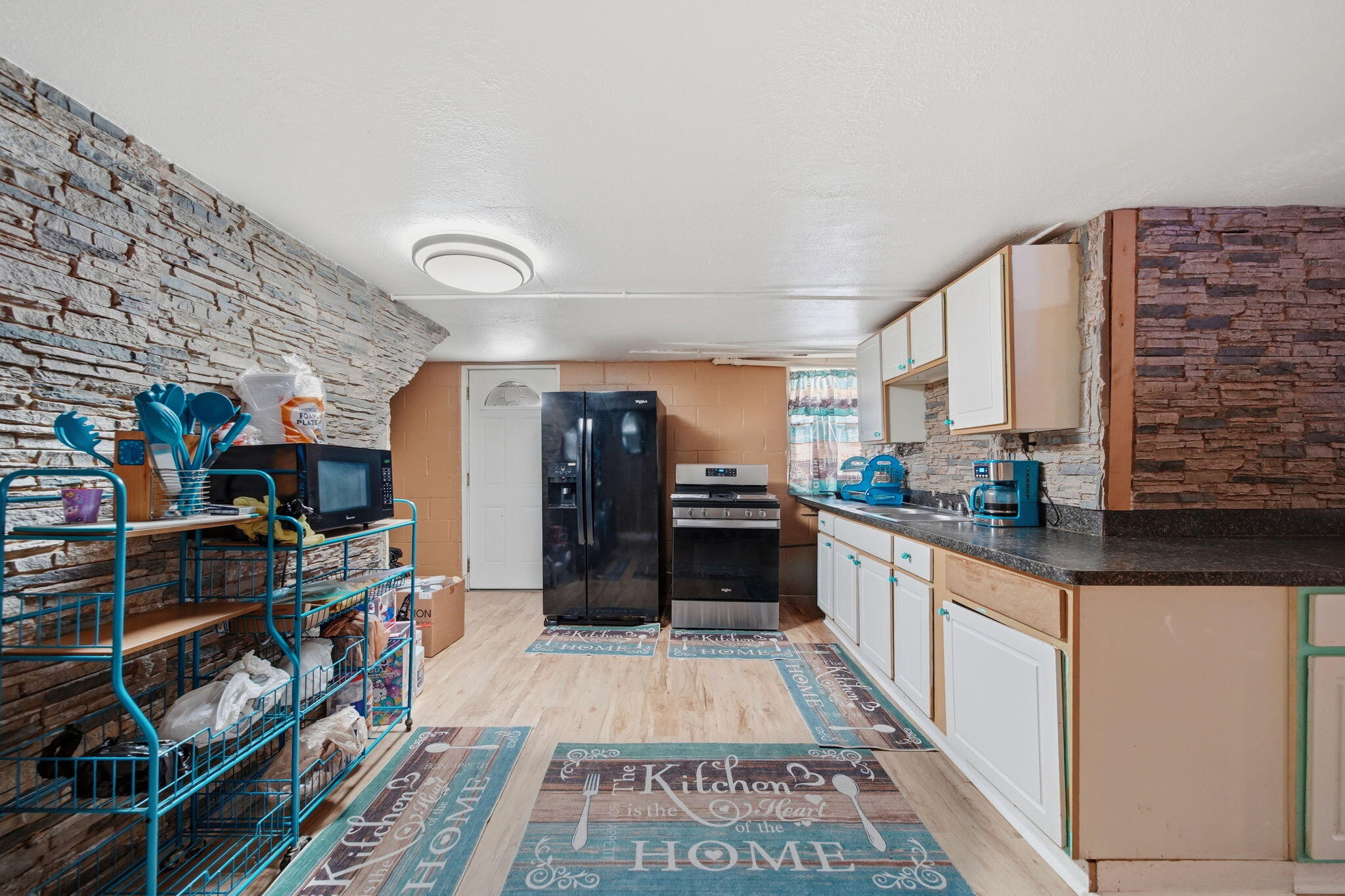 2705 Glendale Road Jackson, MI 49203 - Photo 41 of 42 BAsement Kitchen