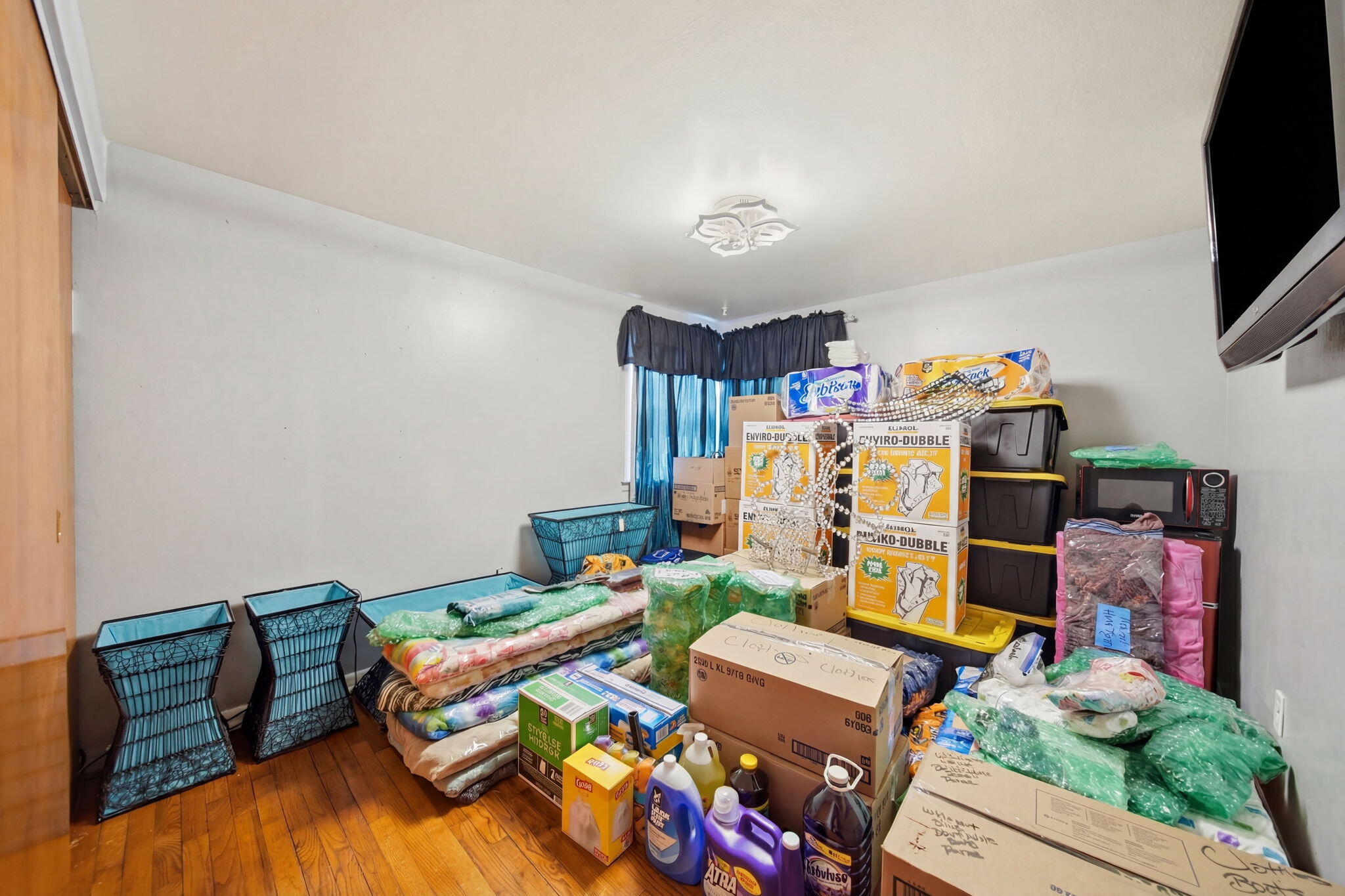 2705 Glendale Road Jackson, MI 49203 - Photo 9 of 42 Main Floor Bedroom