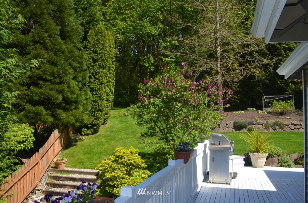 10330 Northeast 153rd Place Bothell, WA 98011 - Photo 14 of 15 Gallery Image 14