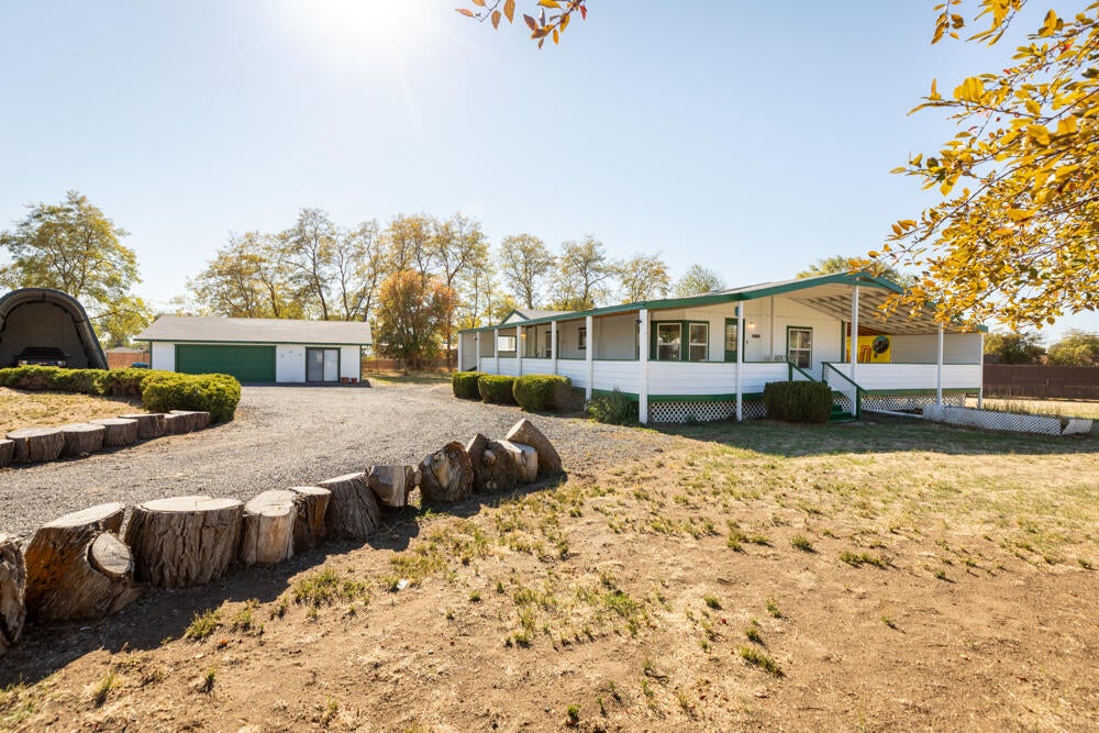 7550 Booth Road Klamath Falls, OR 97603 - Photo 8 of 85 7550+7600BoothRd.-29