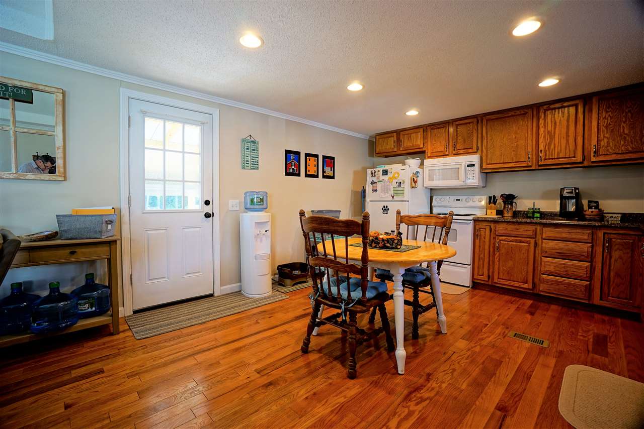 10 Wayland Circle Exeter, NH 03833 - Photo 15 of 32 Gallery Image 15