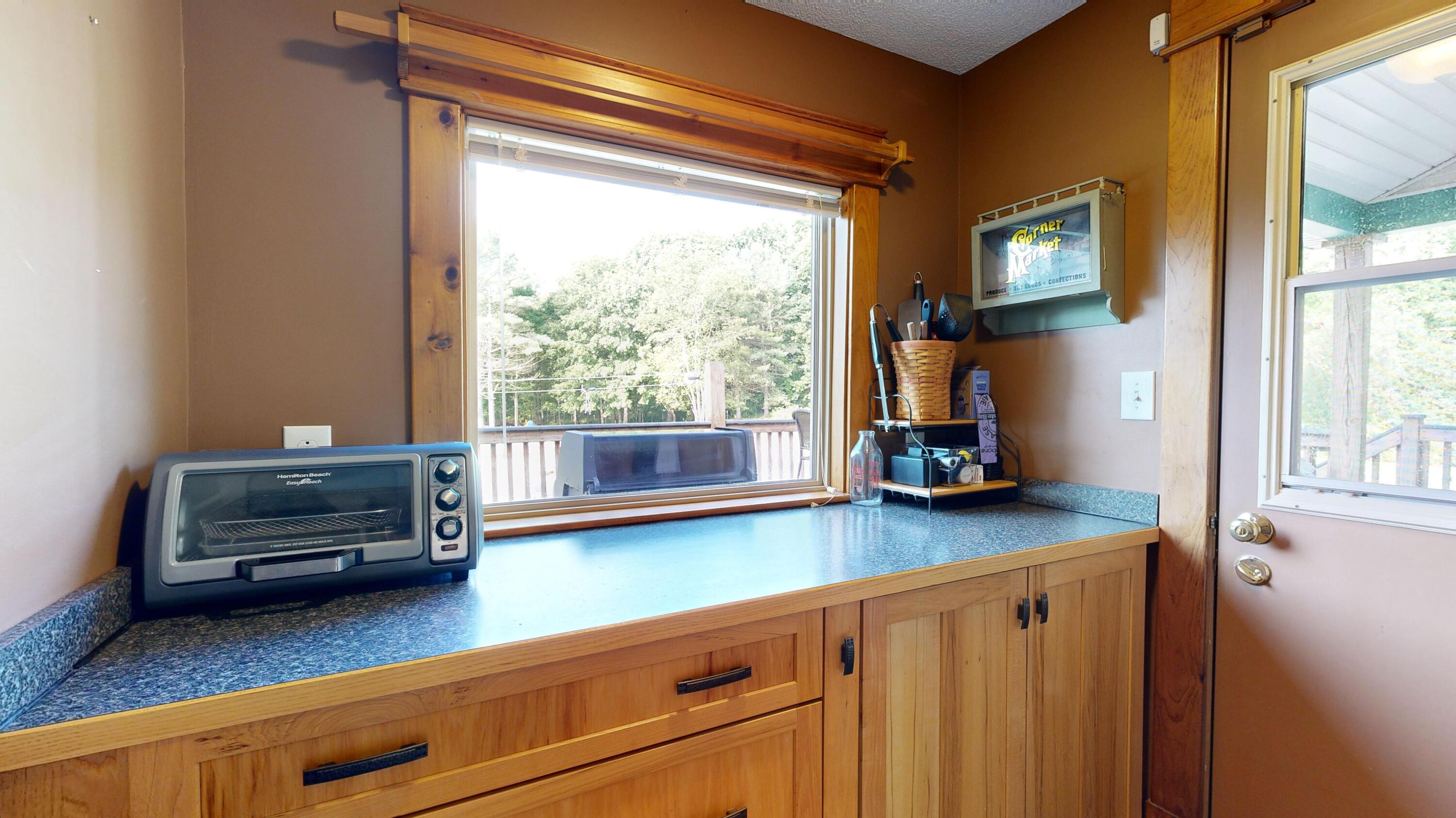 160 Lane Road Auburn, ME 04210 - Photo 6 of 103 Kitchen