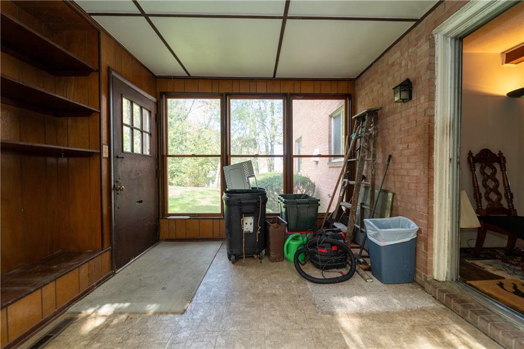 1050 Princeton Road Pittsburgh, PA 15205 - Photo 13 of 34 a view of a room with gym equipment
