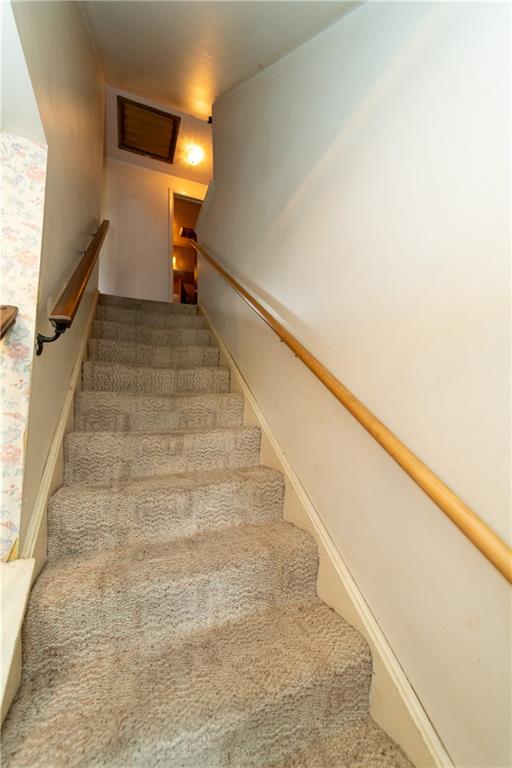 1050 Princeton Road Pittsburgh, PA 15205 - Photo 16 of 34 a view of entryway