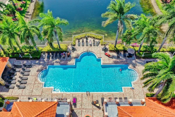 $1,950 | 11032 Legacy Drive, Unit 303, Palm Beach Gardens, FL 33410