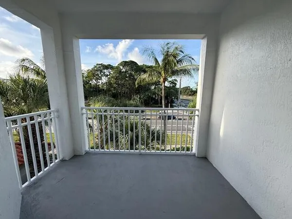 $1,950 | 11032 Legacy Drive, Unit 303, Palm Beach Gardens, FL 33410