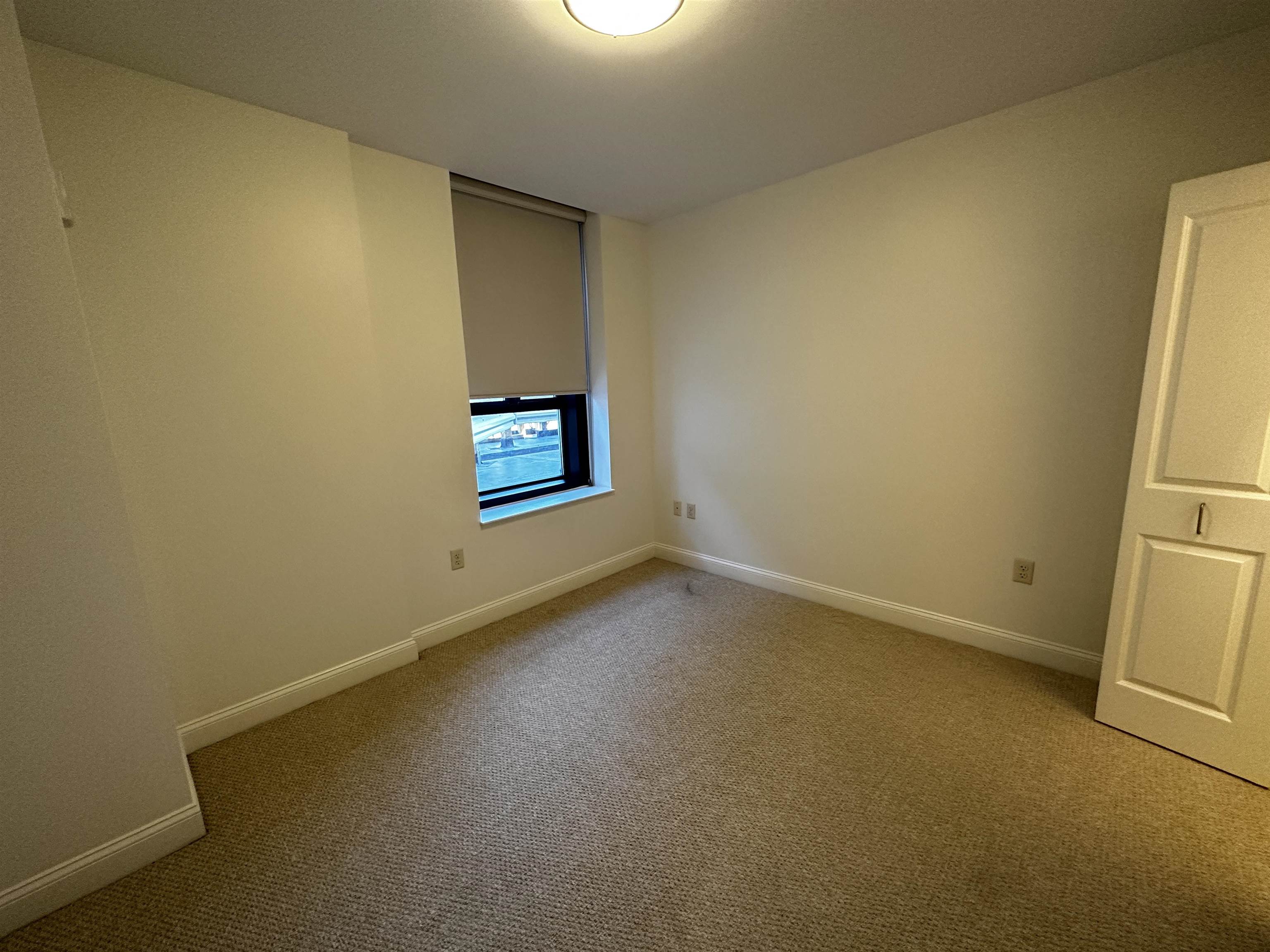 875 Elm Street, Unit 406 Manchester, NH 03101 - Photo 26 of 40