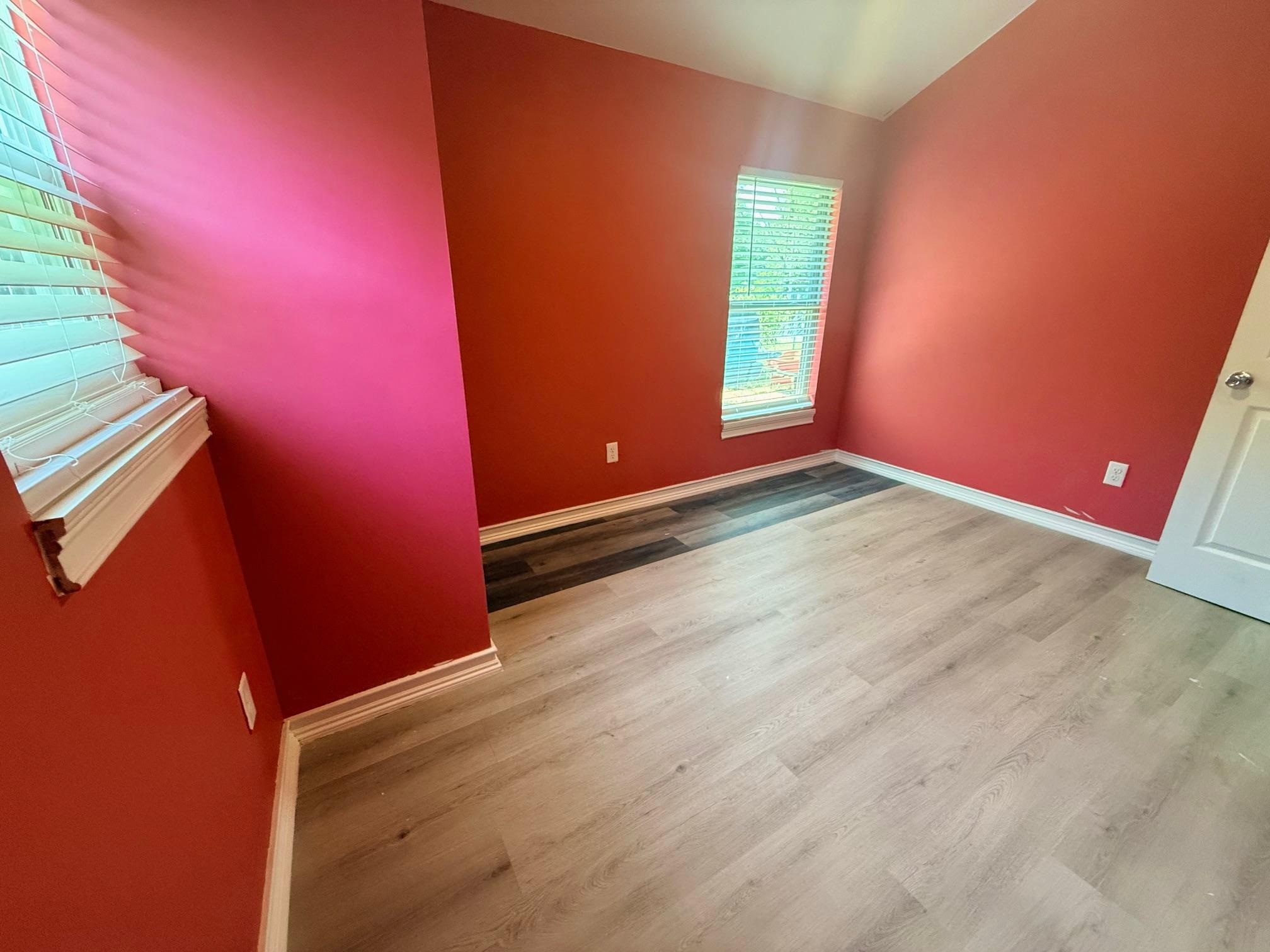 3054 Lotus Road Memphis, TN 38109 - Photo 16 of 29 an empty room with windows